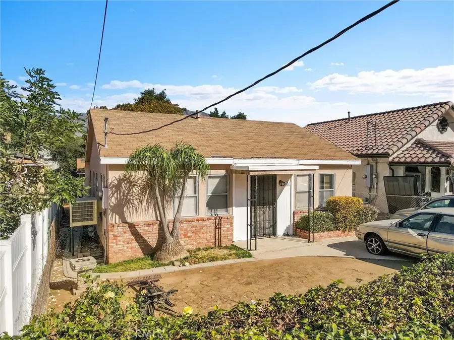 8421 Grenoble, Sunland, CA 91040 - Image #2