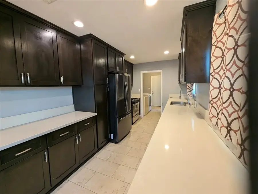 14947 Chatsworth, Mission Hills, CA 91345 - Image #2