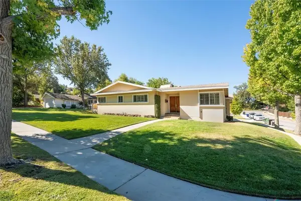 25085 Highspring, Newhall, CA 91321
