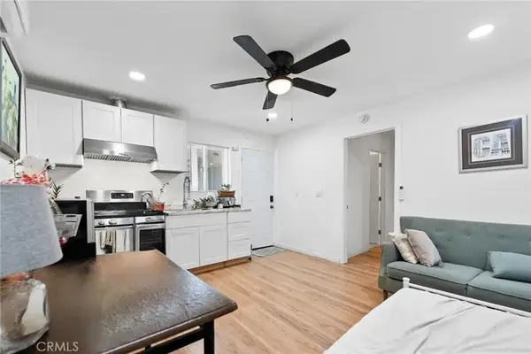 15219 Willard, Van Nuys, CA 91402