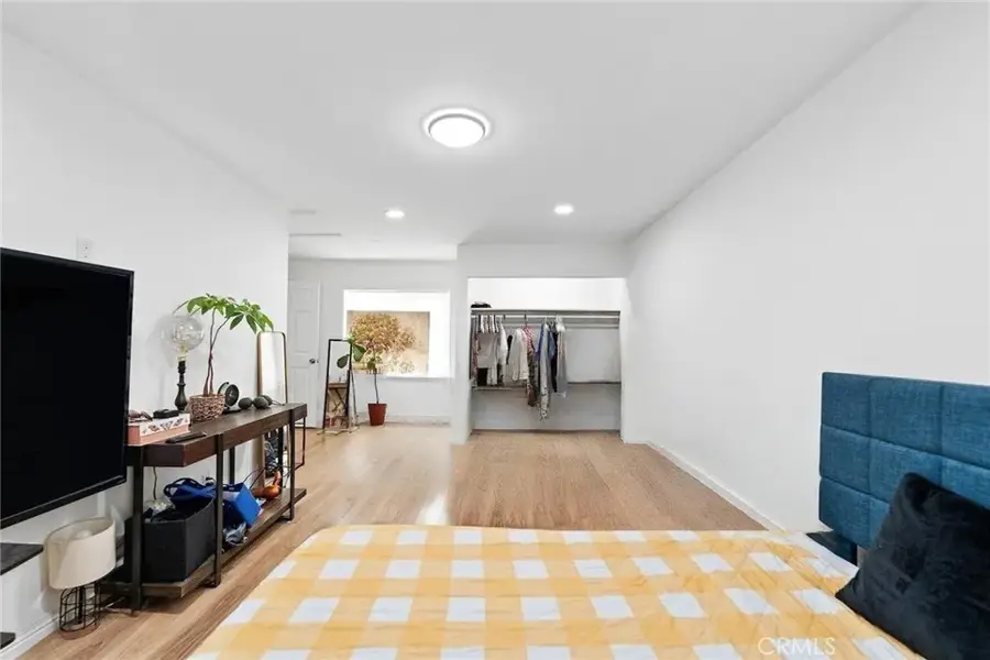 15219 Willard, Van Nuys, CA 91402 - Image #3