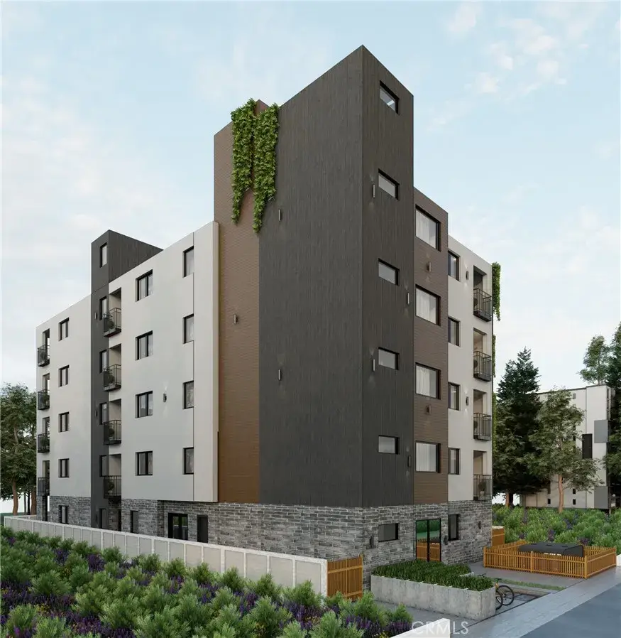 14717 Victory Boulevard, Van Nuys, CA 91411 - Image #1