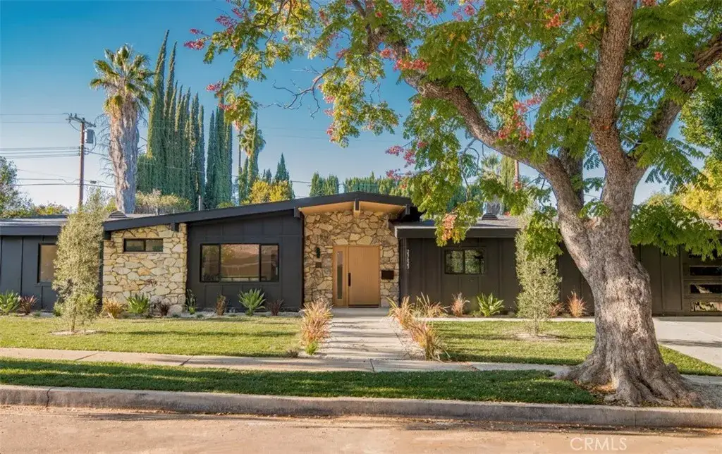 23623 Ladrillo, Woodland Hills, CA 91367 - Image #1