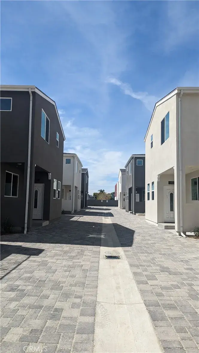 15115 W Logos Court, North Hills, CA 91343 - Image #3