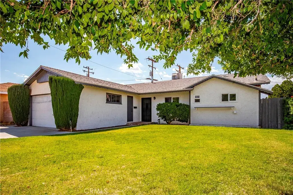 45581 Sancroft Avenue, Lancaster, CA 93535 - Image #1