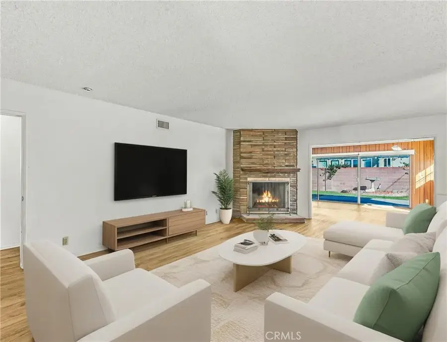 13961 Cantlay Street, Van Nuys, CA 91405 - Image #3