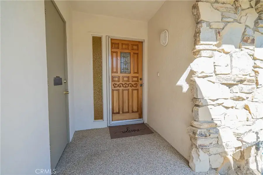 19433 Oak Crossing Road, Newhall, CA 91321 - Image #3