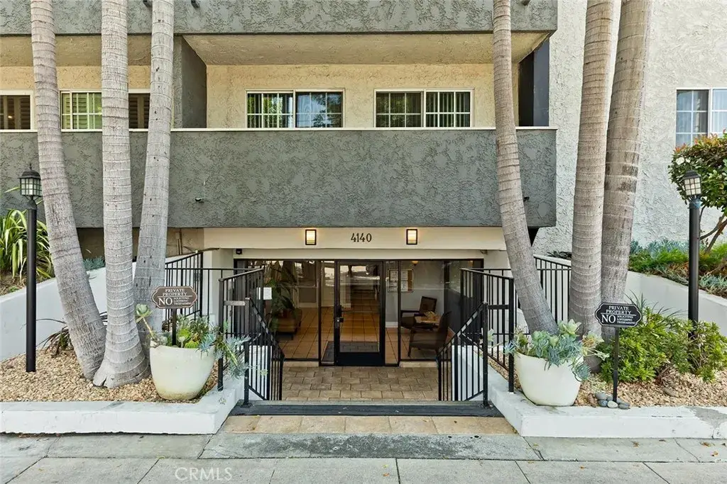 4140 Warner #205, Burbank, CA 91505 - Image #1