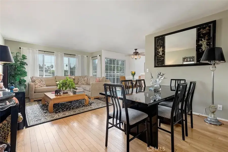 4140 Warner #205, Burbank, CA 91505 - Image #3