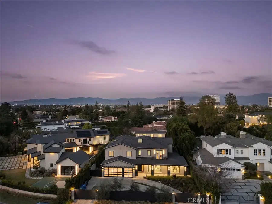 15547 Valley Vista Boulevard, Encino, CA 91436 - Image #3