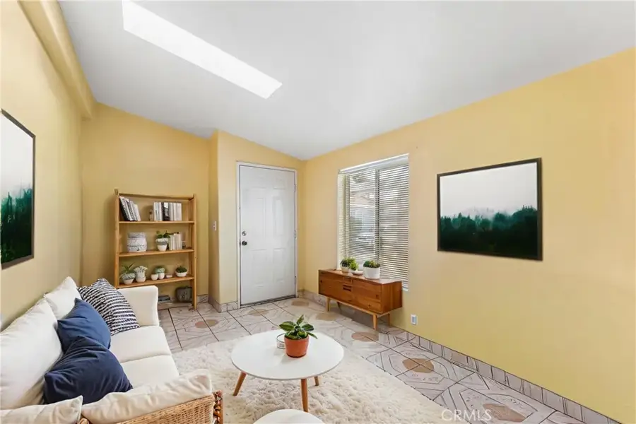 16079 Yarnell #B18, Sylmar, CA 91342 - Image #2