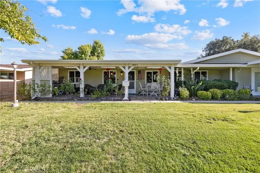 19211 Avenue Of The Oaks #A, Newhall, CA 91321 - Image #2