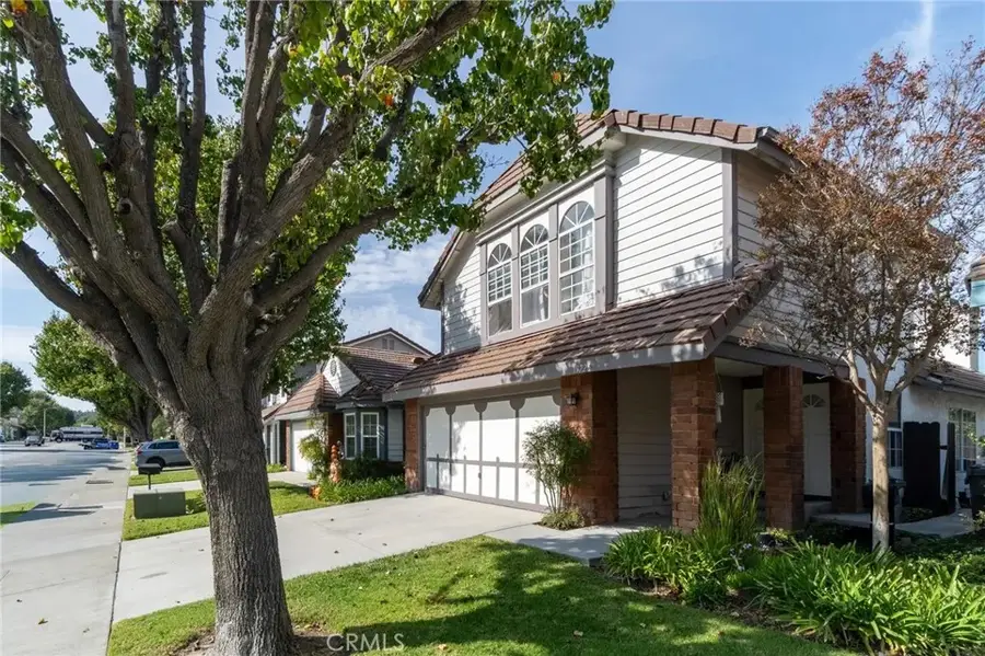 19725 Collins Road, Canyon Country, CA 91351 - Image #2