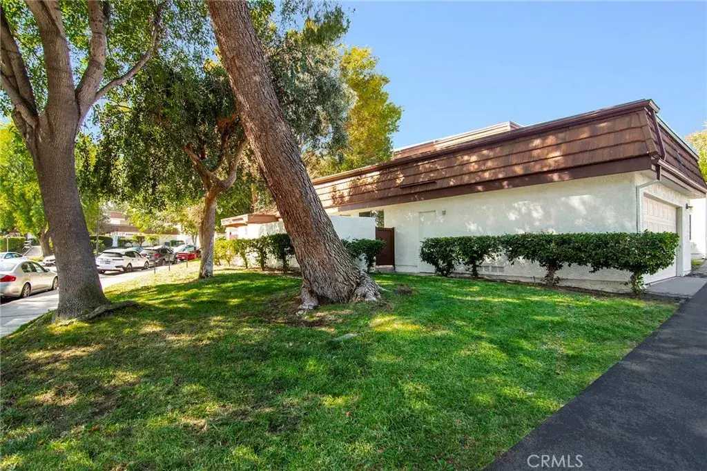 10121 Larwin #1, Chatsworth, CA 91311 - Image #1