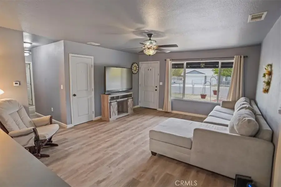 40287 Fieldspring, Palmdale, CA 93591 - Image #2