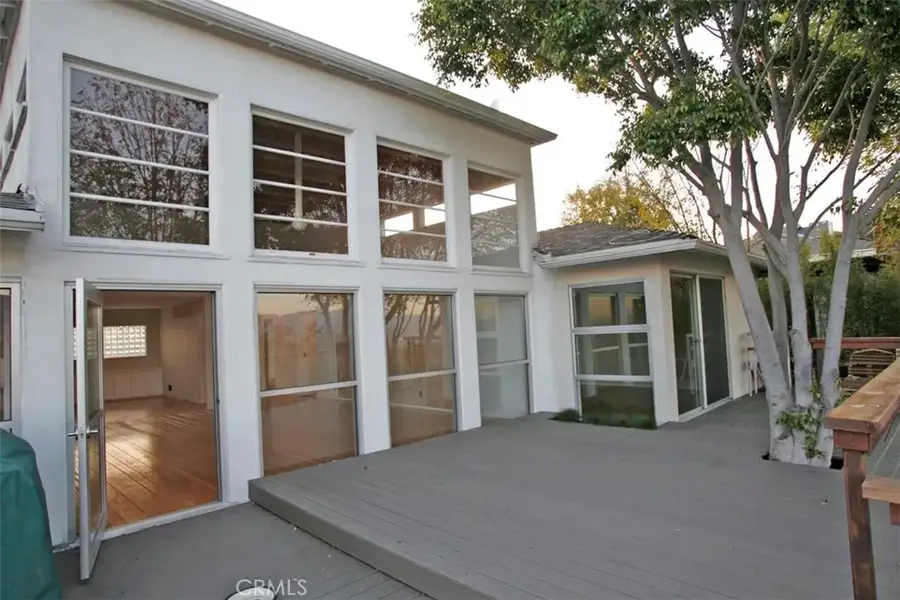 7027 Macapa, Los Angeles, CA 90068 - Image #2