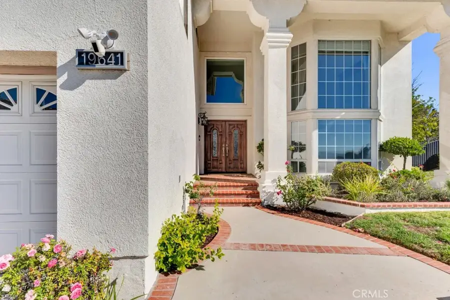 19641 Falcon Ridge Lane, Porter Ranch, CA 91326 - Image #2