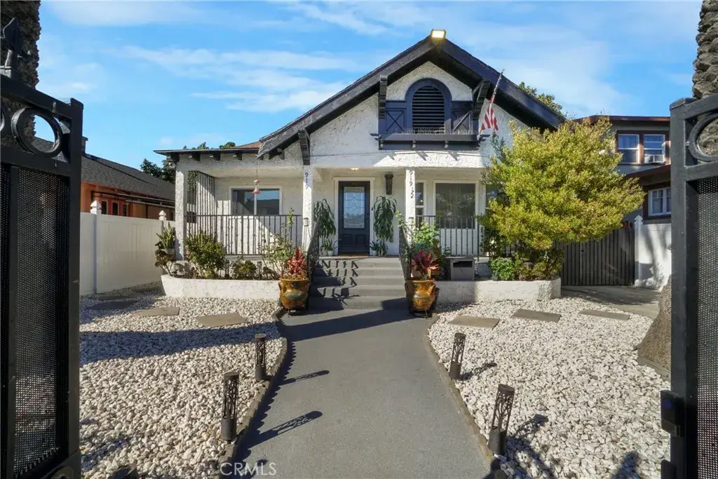 919 W 49th, Los Angeles, CA 90037 - Image #1