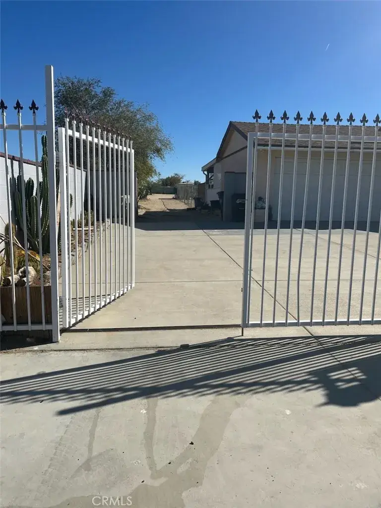 40648 Fieldspring, Lancaster, CA 93535 - Image #3