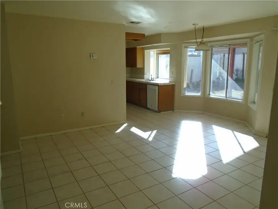 37739 Cardiff, Palmdale, CA 93550 - Image #3