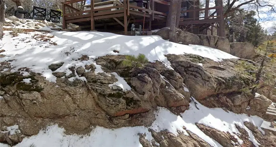 33355 Falling Leaf Dr, Green Valley Lake, CA 92341 - Image #2