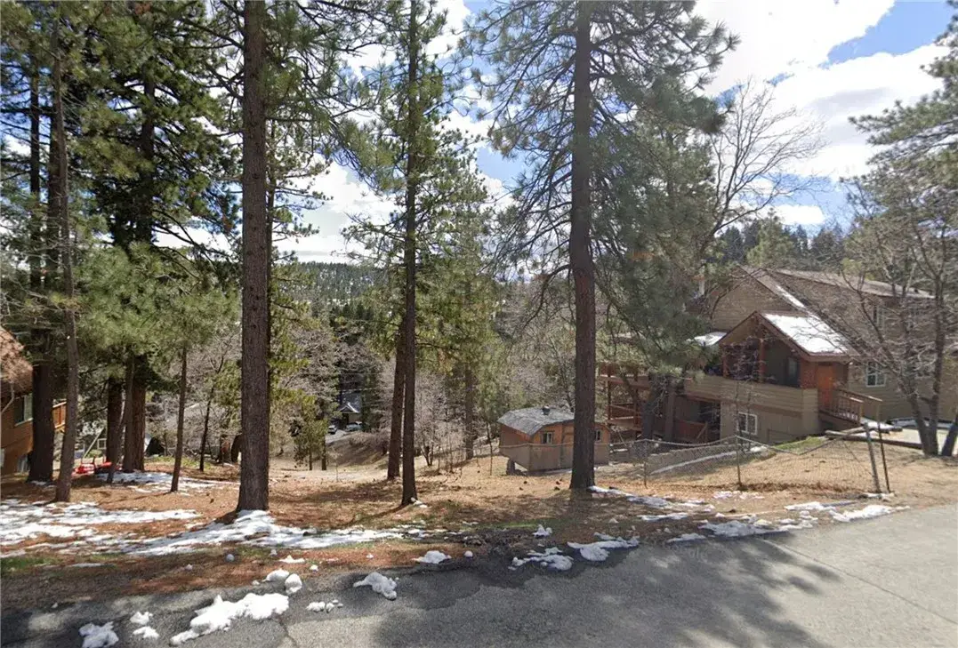 32729 Lupine Ln, Running Springs, CA 92382 - Image #1