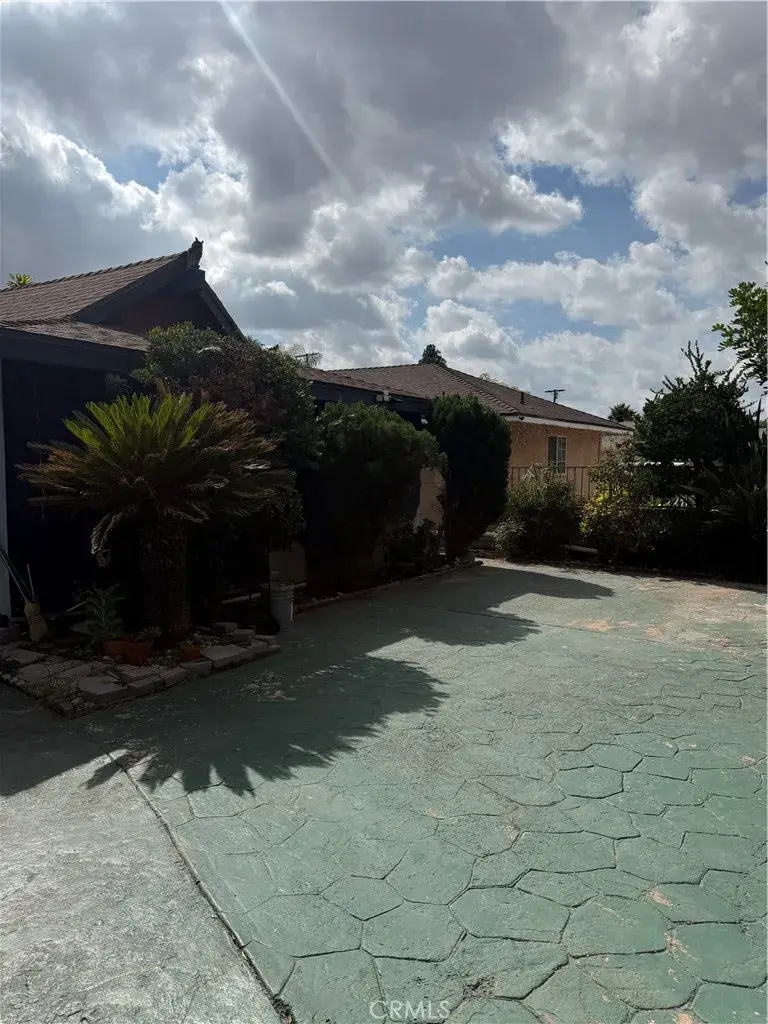 10900 Goss, Sun Valley, CA 91352 - Image #1