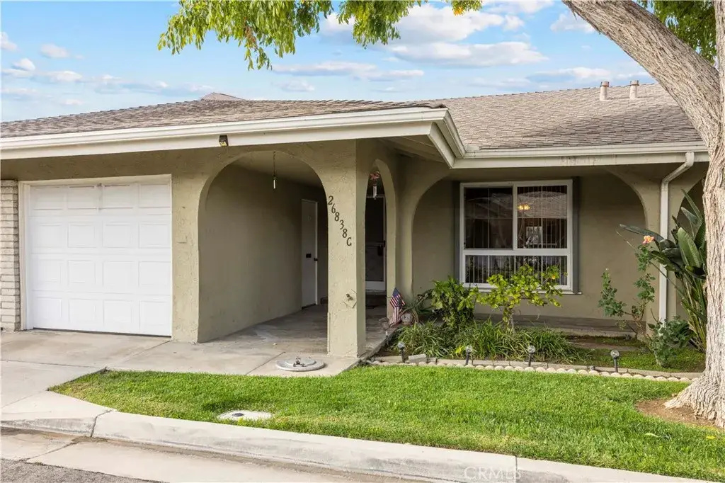 26838 Avenue Of The Oaks #C, Newhall, CA 91321 - Image #1