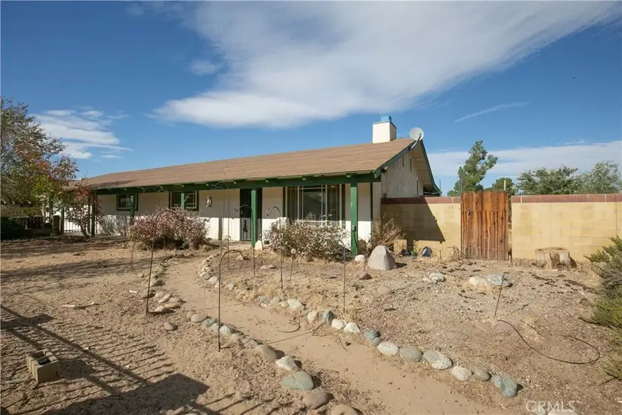 1135 E Nugent, Lancaster, CA 93535 - Image #2