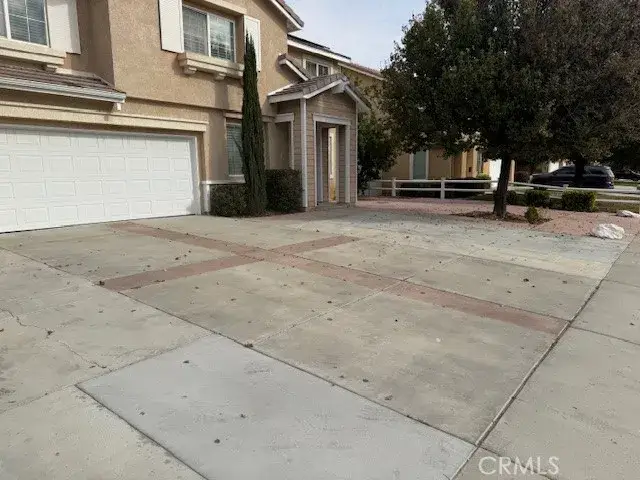2401 W Avenue P12, Palmdale, CA 93551 - Image #3