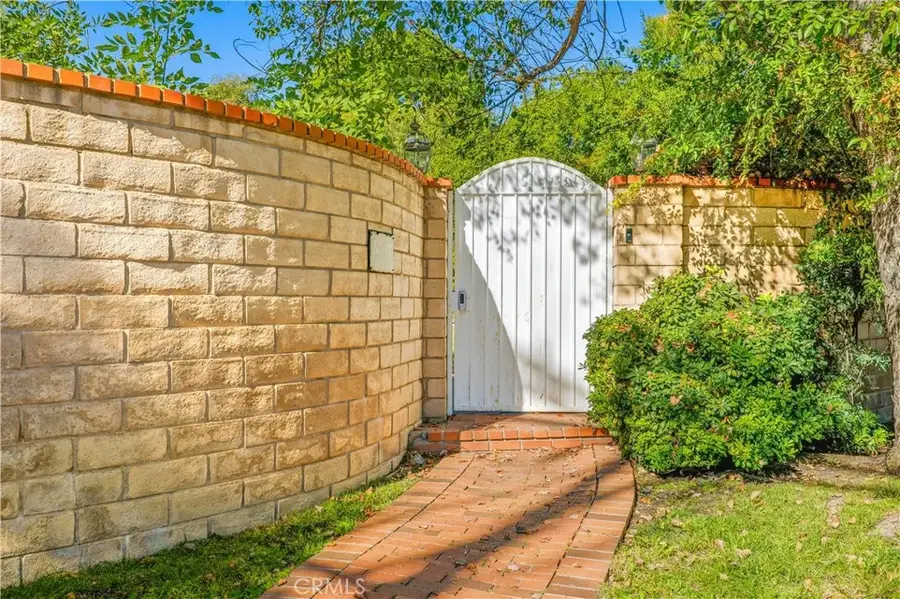 5433 Shirley Avenue, Tarzana, CA 91356 - #3