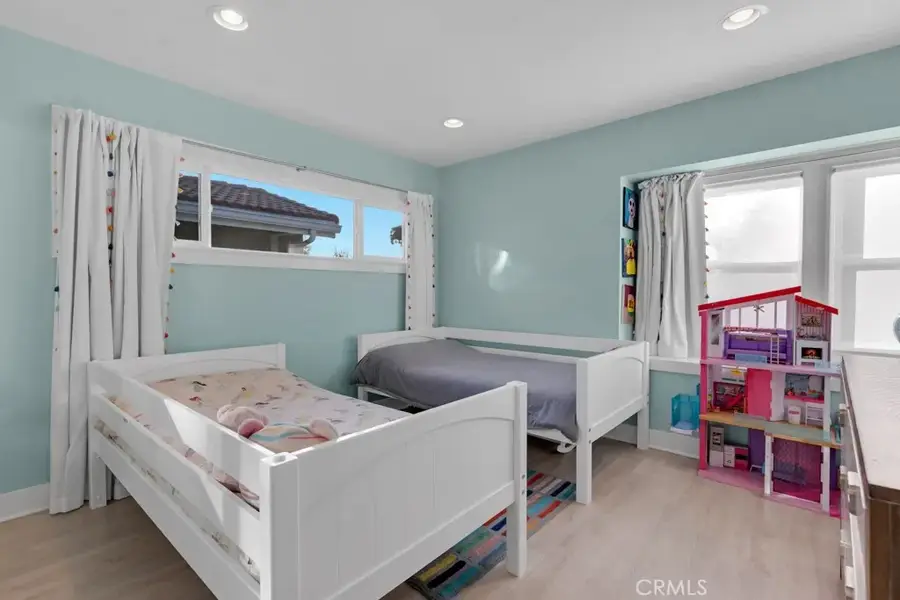 4716 Tyrone Avenue, Sherman Oaks, CA 91423 - Image #2