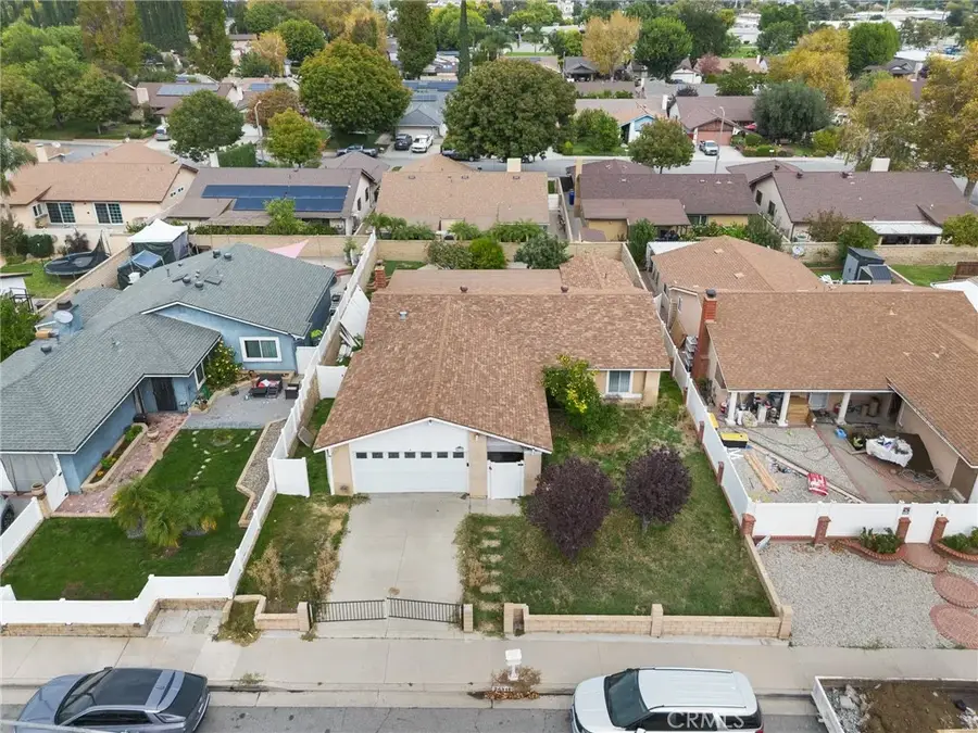 24311 Wabuska, Newhall, CA 91321 - Image #3