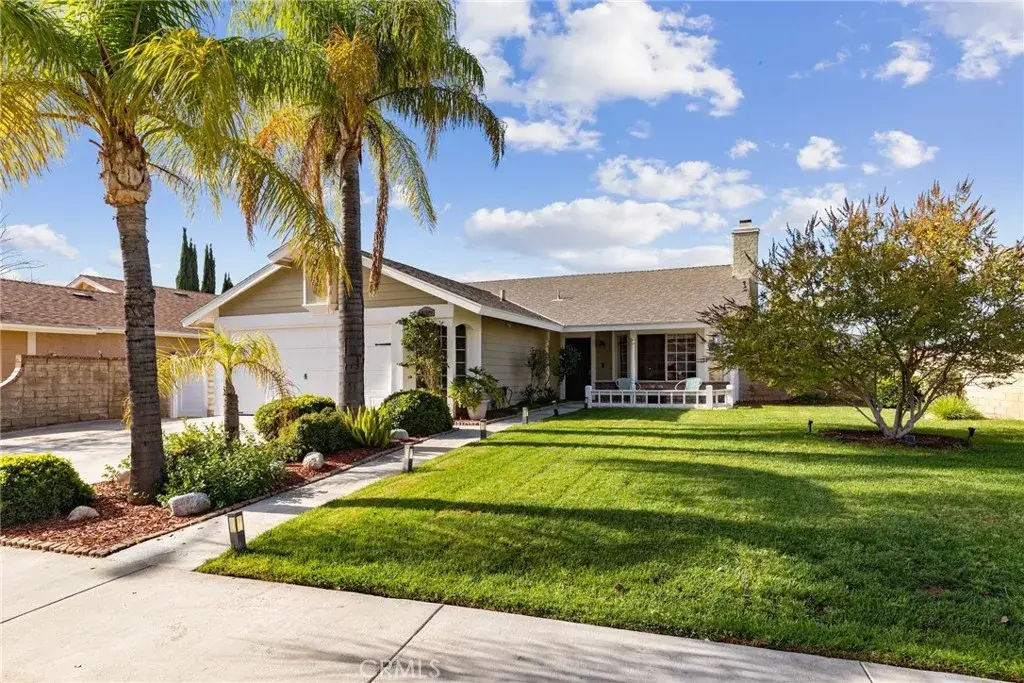 27819 Sumner, Saugus, CA 91350 - Image #1