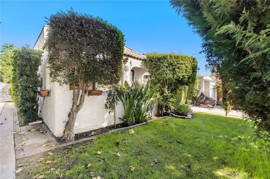 1323 5th Street, Glendale, CA 91201 - Image #2
