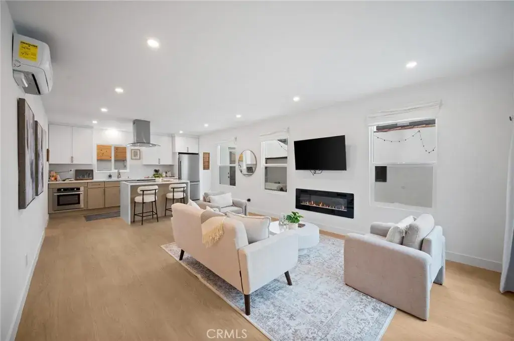 1626 S Rimpau, Los Angeles, CA 90019 - Image #1