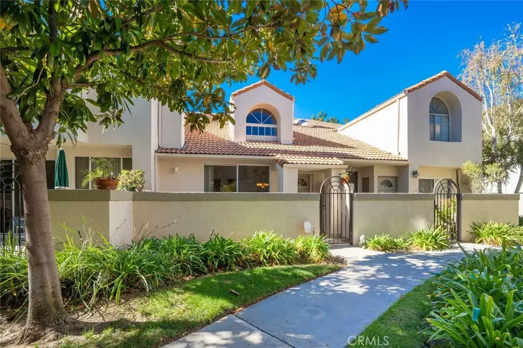 11383 Old Ranch Circle, Chatsworth, CA 91311 - Image #1