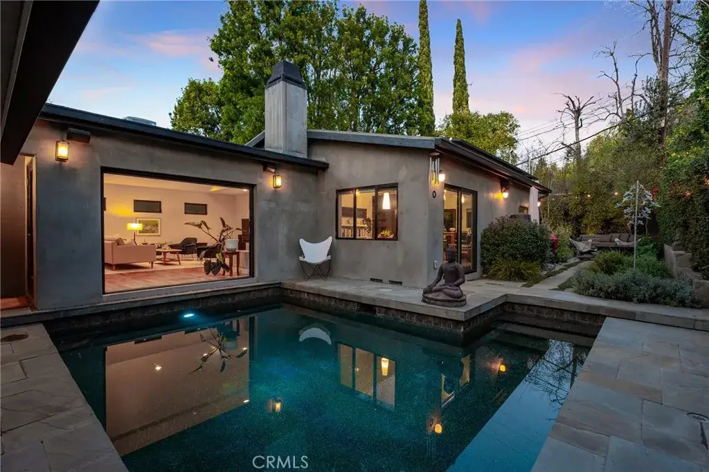 4642 Santa Lucia Drive, Woodland Hills, CA 91364 - Image #1