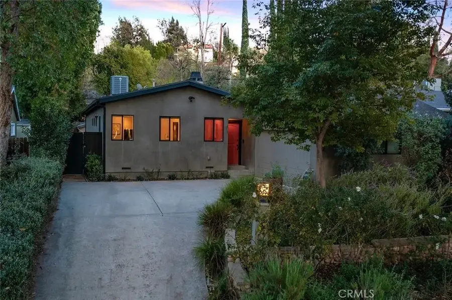 4642 Santa Lucia Drive, Woodland Hills, CA 91364 - Image #3