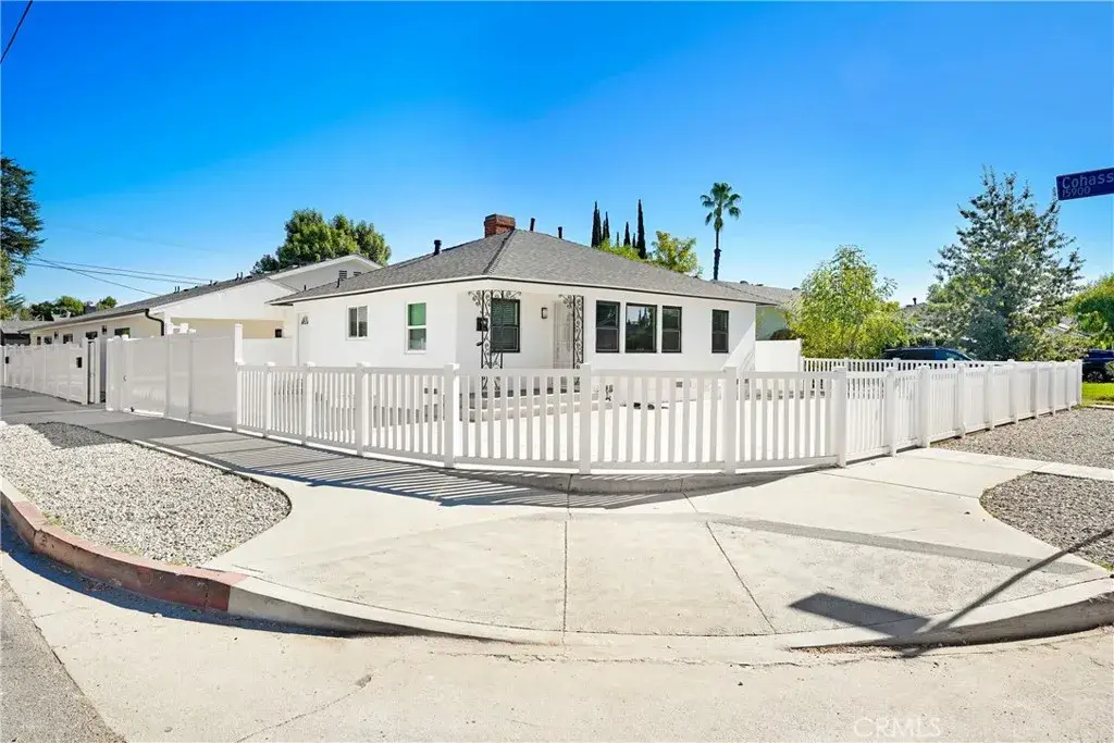 7454 Gaviota, Van Nuys, CA 91406 - Image #1
