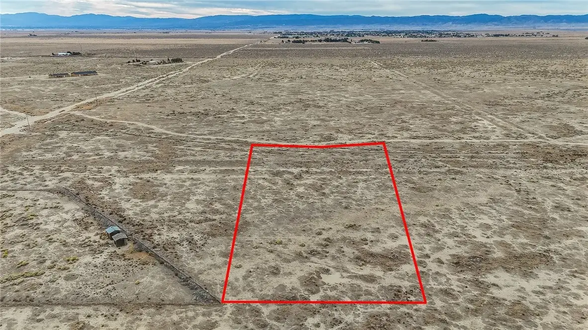 33 Antelope Hwy. A8, Lancaster, CA 93536 - #1