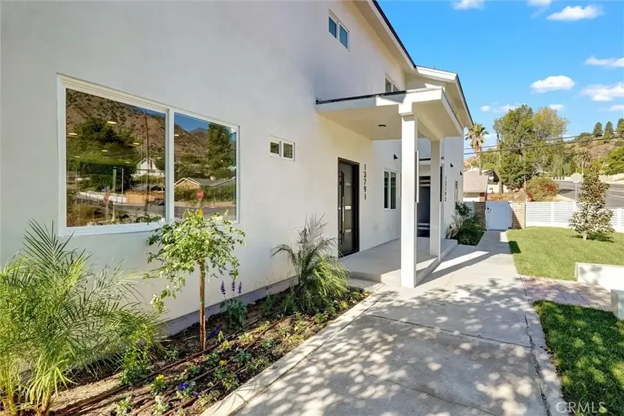 13791 Gavina Avenue, Sylmar, CA 91342 - Image #3