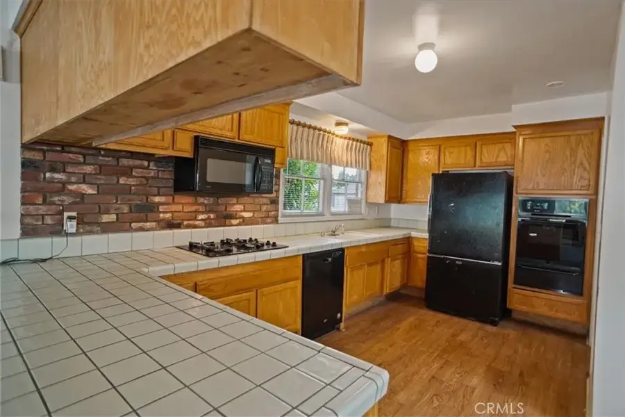 16953 San Jose St, Granada Hills, CA 91344 - Image #2