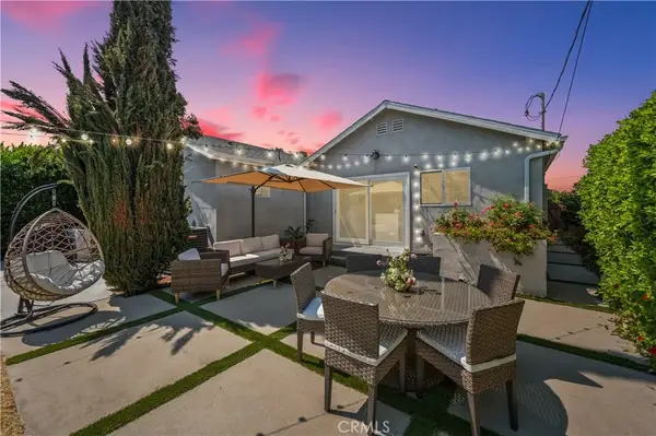 17642 Calvert Street, Encino, CA 91316