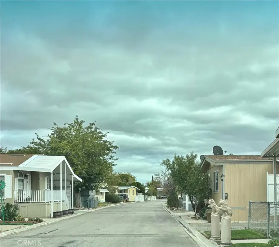 1301 E Avenue I, Lancaster, CA 93535 - Image #3