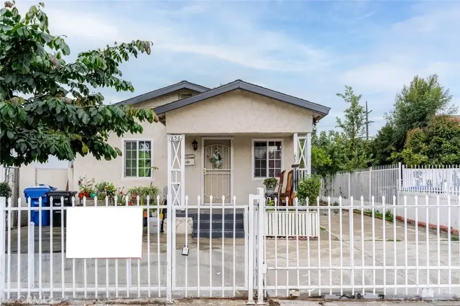 856 W 73rd Street, Los Angeles, CA 90044 - Image #3