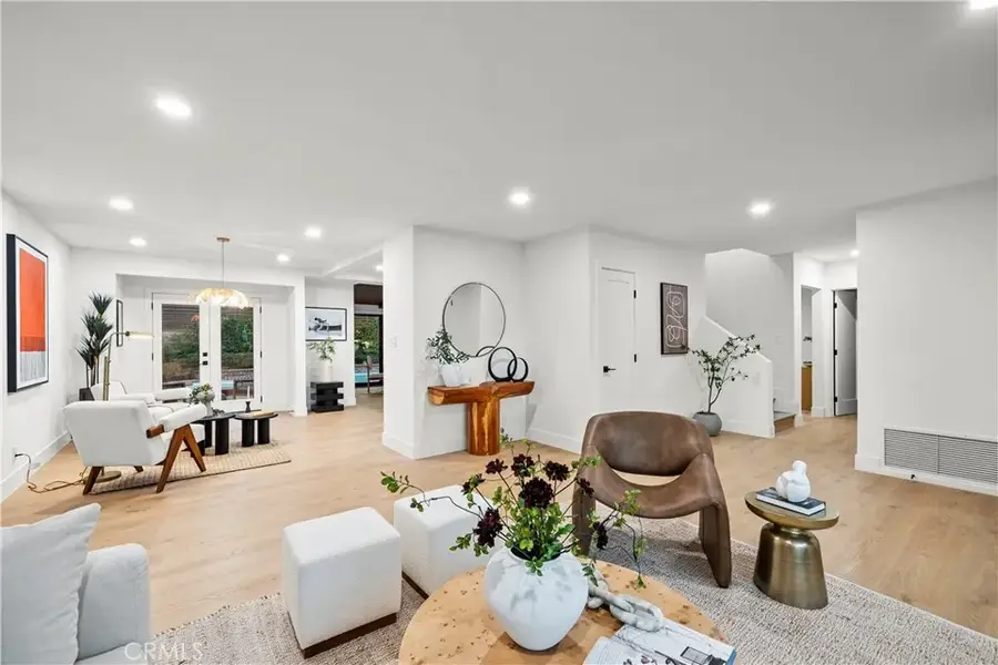 13925 Branton Place, Sherman Oaks, CA 91423 - Image #2