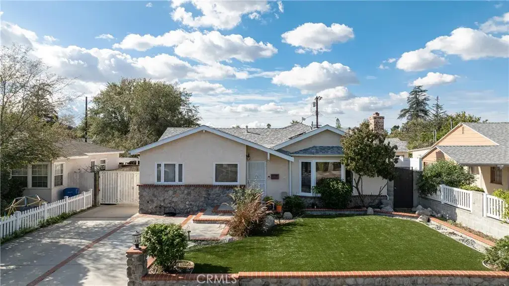 6229 Klump Avenue, North Hollywood, CA 91606 - Image #1