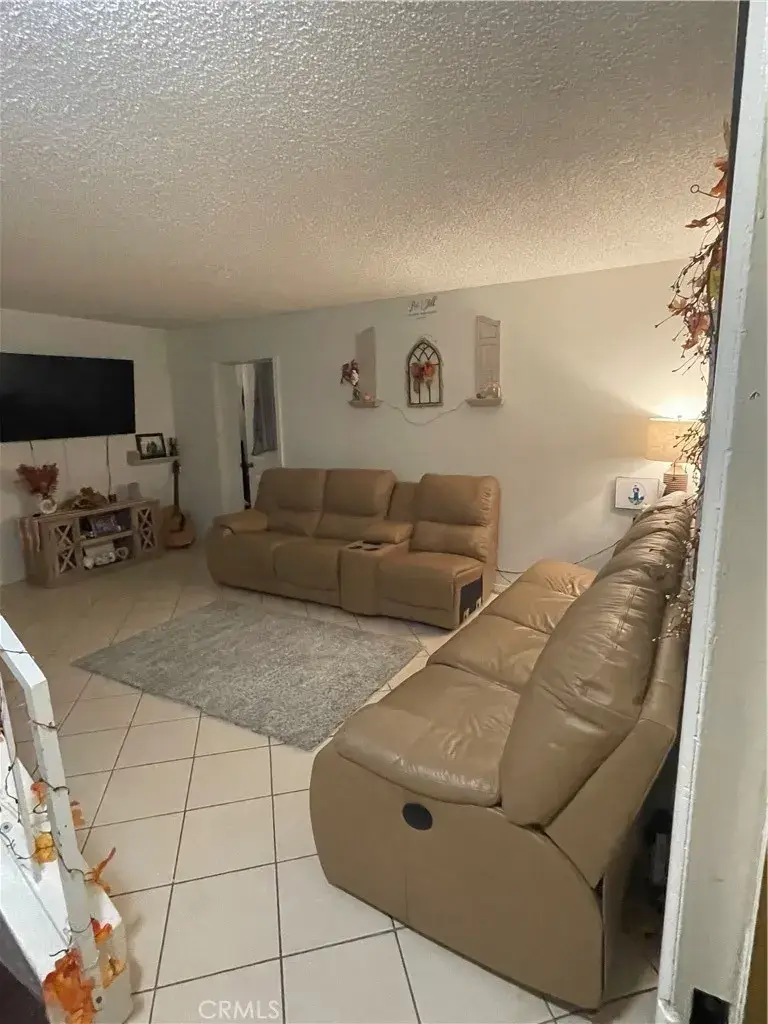 1300 Friedrich Lane #B, Oxnard, CA 93033 - Image #3