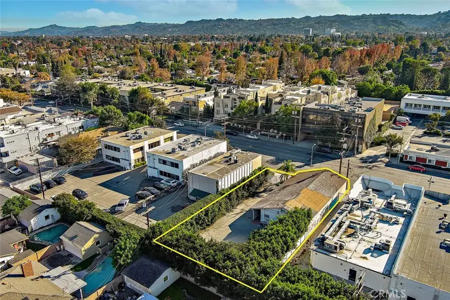 15217 Burbank, Van Nuys, CA 91411 - Image #3